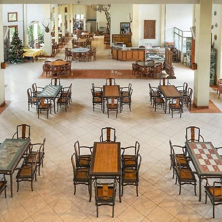 Front One Resort Indraloka Temanggung Экстерьер фото